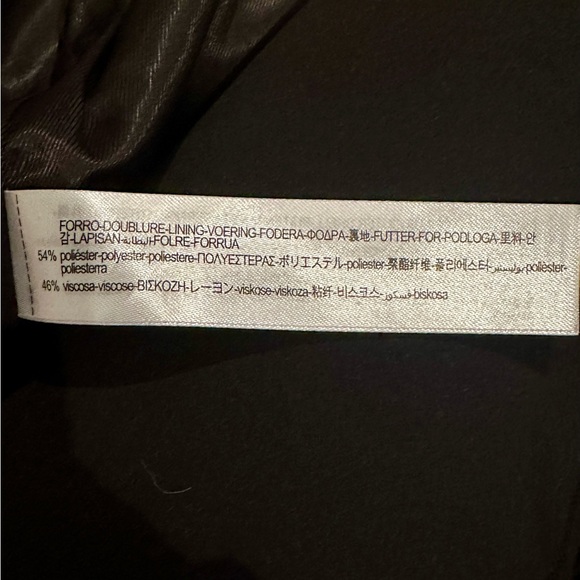 Zara unstructured vest, black, back split, drapes without buttons - Picture 8 of 9